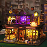 Magic Treasure House — detail photograph 5