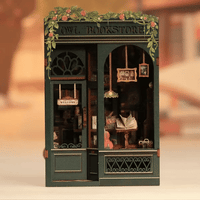 Mini Owl Bookstore — detail photograph 3
